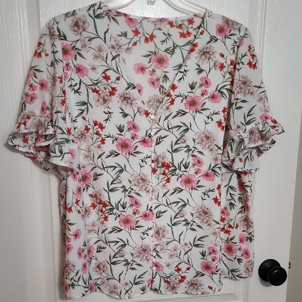 Floral Ruffle Sleeve Blouse